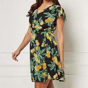 Allison Wrap Dress Lemon Print by Eva Mendes